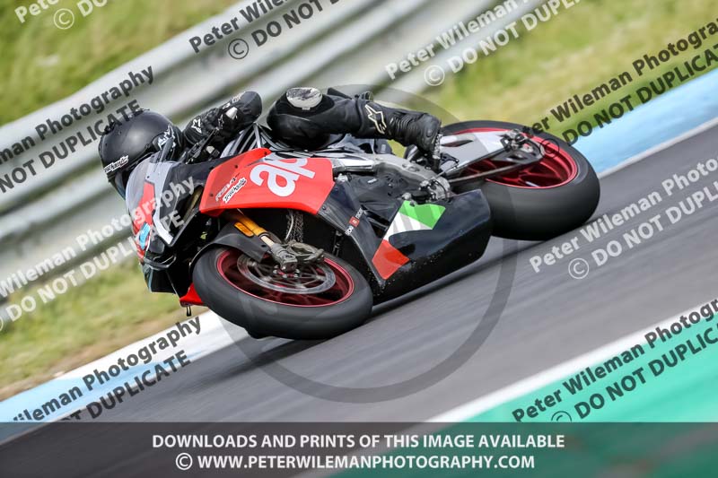 estoril;event digital images;motorbikes;no limits;peter wileman photography;portugal;trackday;trackday digital images